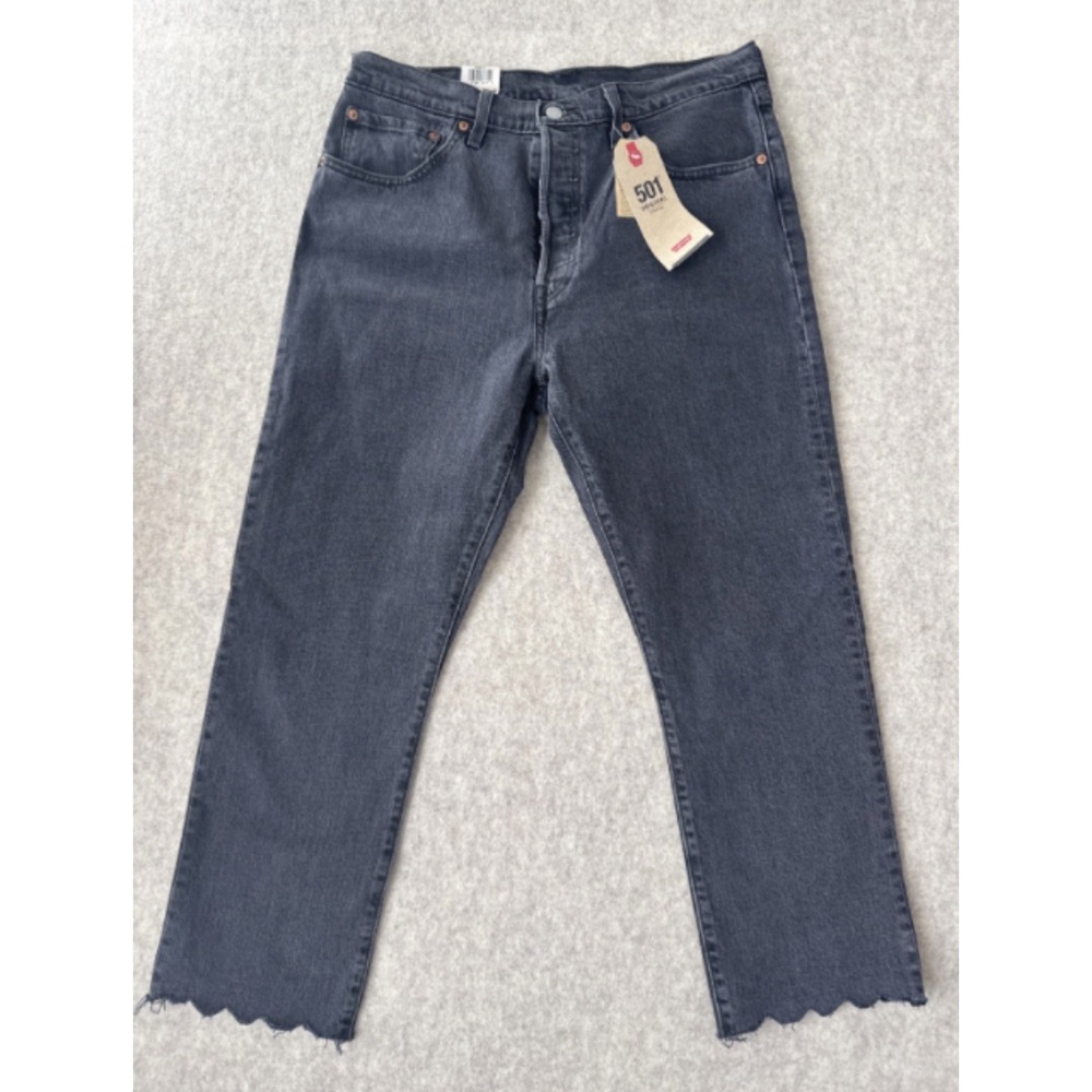 Levi's 501 Original Cropped Straight Jeans Womens 31x26 Black Scallop Hem NWT